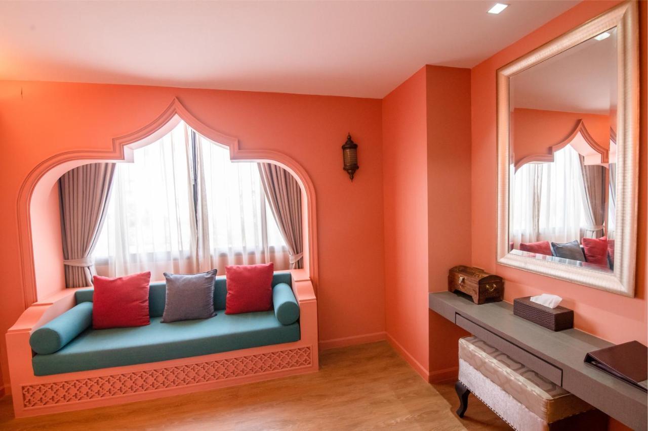Amman Unique Hotel Удон-Тхани Экстерьер фото